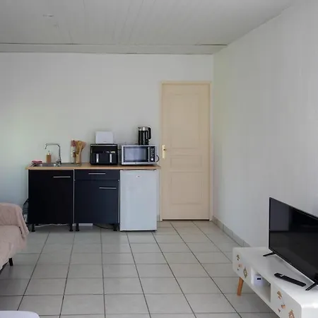 La Maison De Clara, Entre Jardins Et Marais Casa vacanze