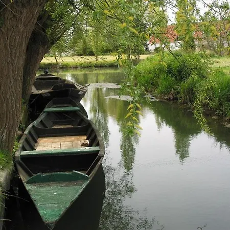 La Maison De Clara, Entre Jardins Et Marais Casa vacanze